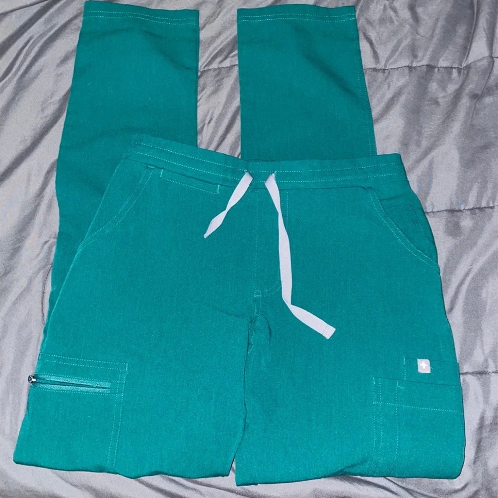 Fig scrub bottoms